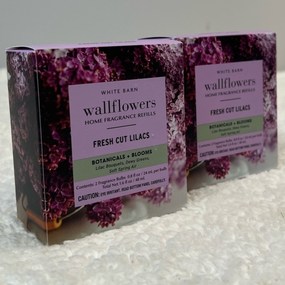 Bath & Body Works "Fresh Cut Lilacs" Wallflowers Home Fragrance Refills 2 Boxes